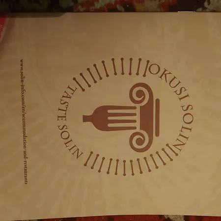 Fila I Jure شقة سولين