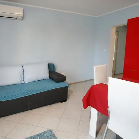 Fila I Jure سولين