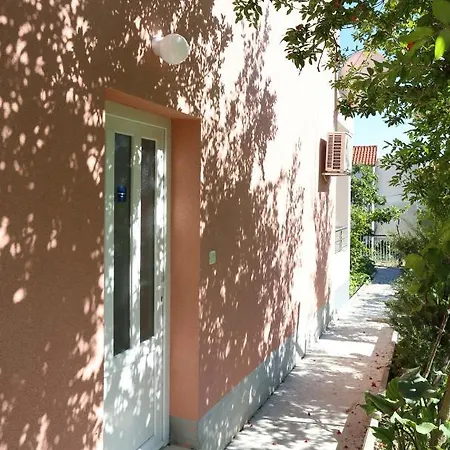 Fila I Jure سولين